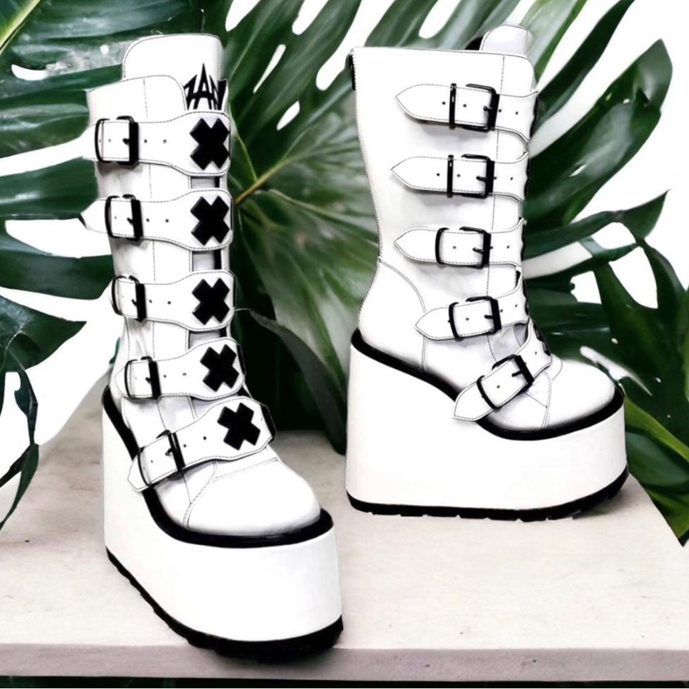 YRU DUNE X White Goth Platform Buckle Boots WOMENS 10 - Picture 2 of 3